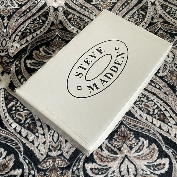 Steve Madden Wine Katyy Ankle Boots - Picture 7 of 15